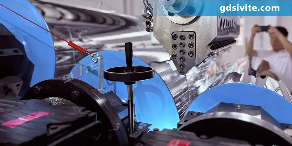 L-type-three-roll-calender-for-sheet-extrusion